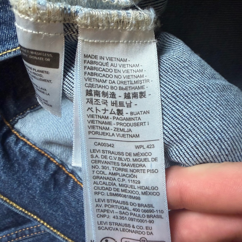 Levis Trucker Jacket Mens XL Blue Standard Fit Denim Button Front Coat New - Picture 8 of 11
